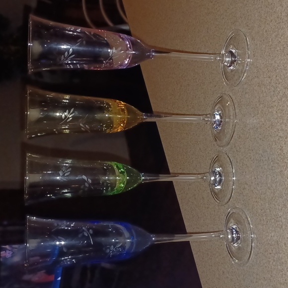 🏍Colorful Champagne Flute Set - Picture 3 of 7